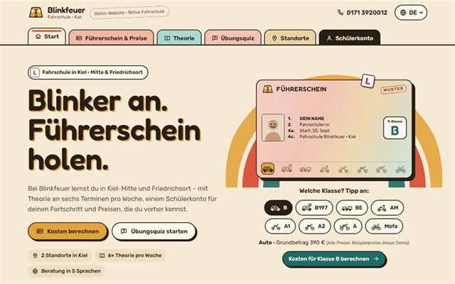 Startseite der Beispiel-Website Fahrschule Blinkfeuer mit Führerschein-Karte und dem Satz „Blinker an. Führerschein holen.“